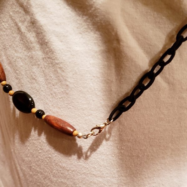 Sandal Wood and Onyx Beaded Body Chain - Image 3