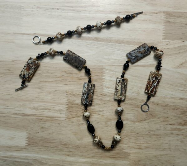 Fossilized Bone and Onyx Set - Image 4