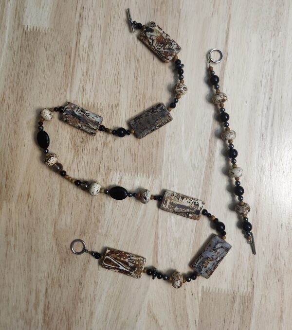 Fossilized Bone and Onyx Set - Image 3