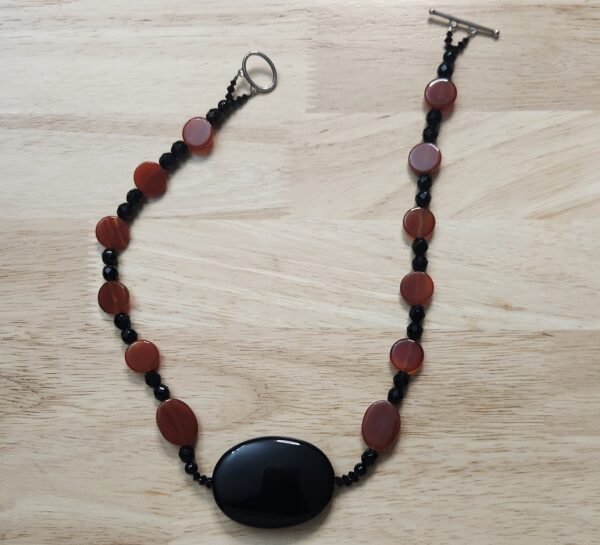 Carnelian and Onyx Oval Necklace - Image 3